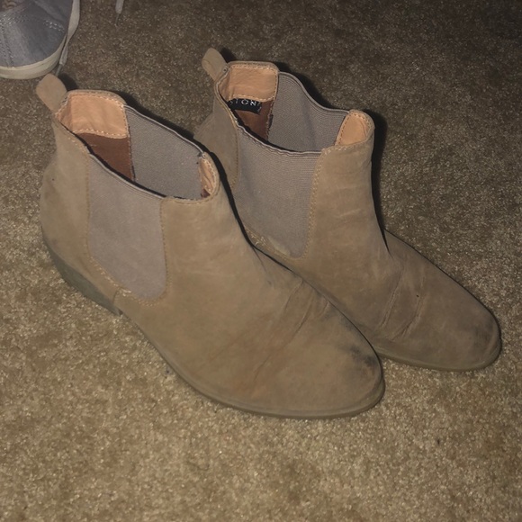 Brown Peasant Booties - Picture 1 of 4